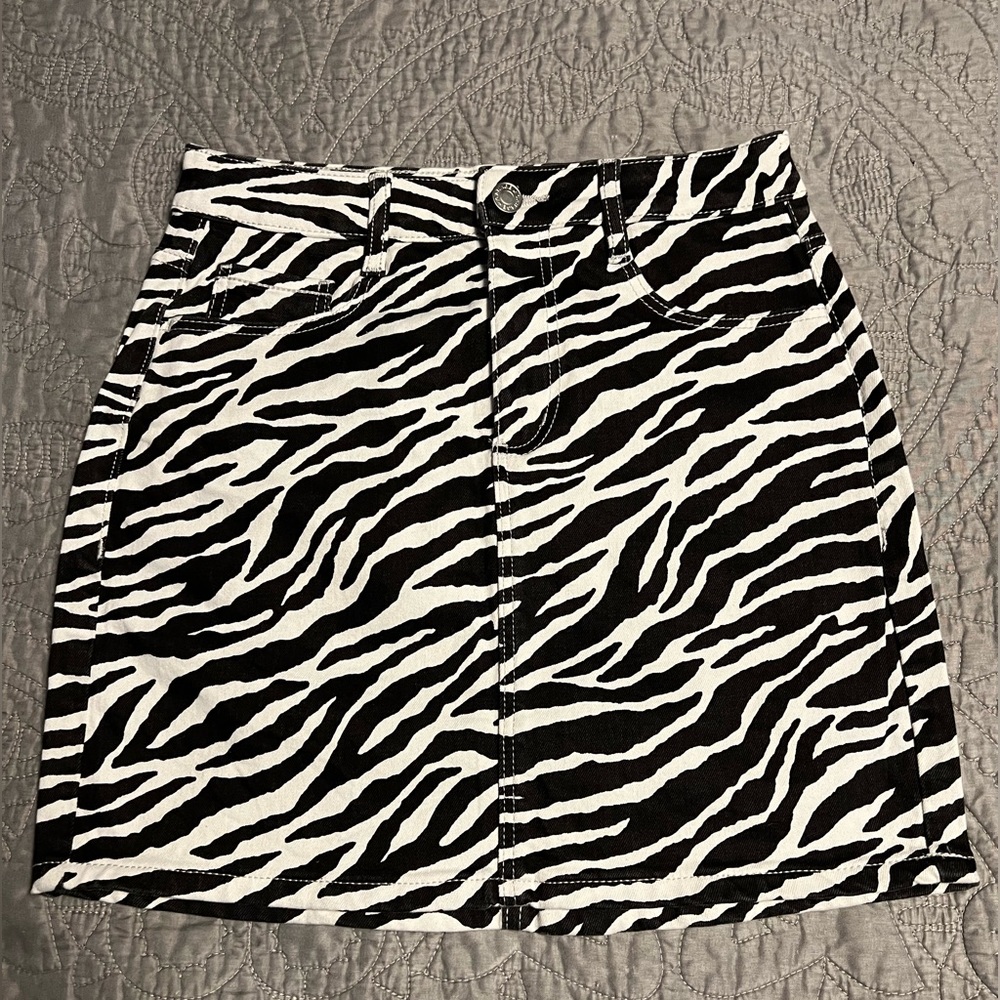 Garage Zebra Print mini Jean skirt (XS)